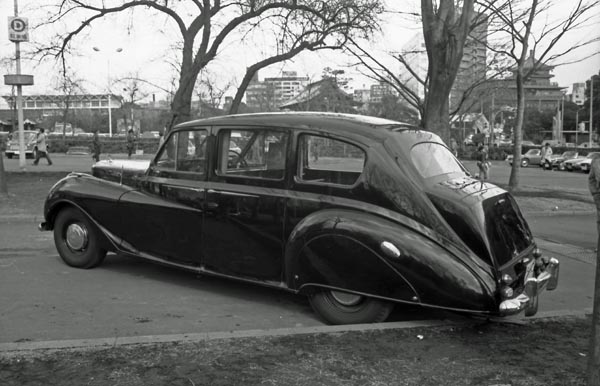 (12-1b)322-08 1956 Austin A135 Princess MkⅢ Limousine.jpg