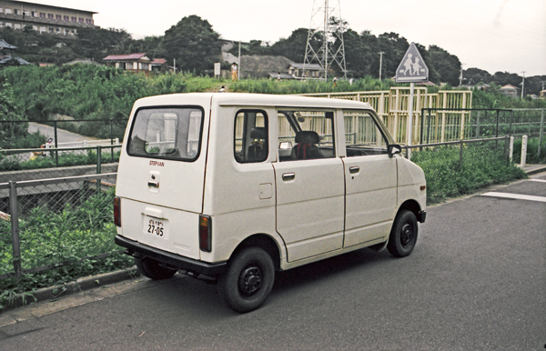 (12-2d)(83-03-12) 1972-74 Honda Life StepVan.jpg