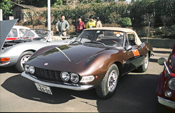 (12-5b)(84-05-17) 1968 Fiat Dino 2000 pininfarina Spider.jpg