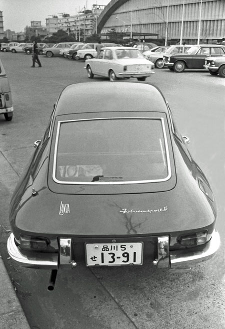(12-8d)(160-29) 1968 Lancia Fulvia Sport 1.3 Zagato.jpg