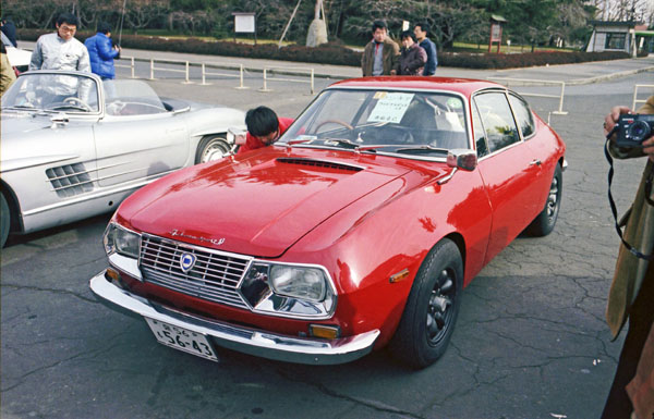 (12-9a)(81-02-33) 1969 Lancia Fulvia Sport 1.3.jpg