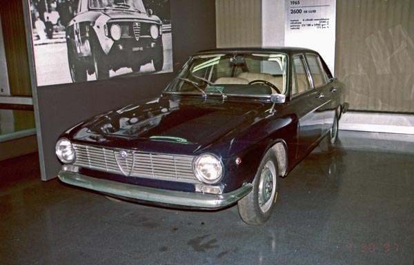 (12b-1a) (97-09-27) 1965 Alfa Romeo 2600 DeLuxe.jpg