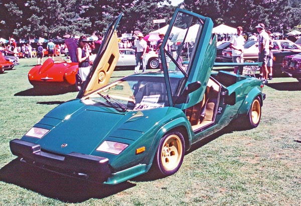 (13-1a)(95-38-02) 1985 Lamborghini Countach 5000 Quattro Valvole.jpg