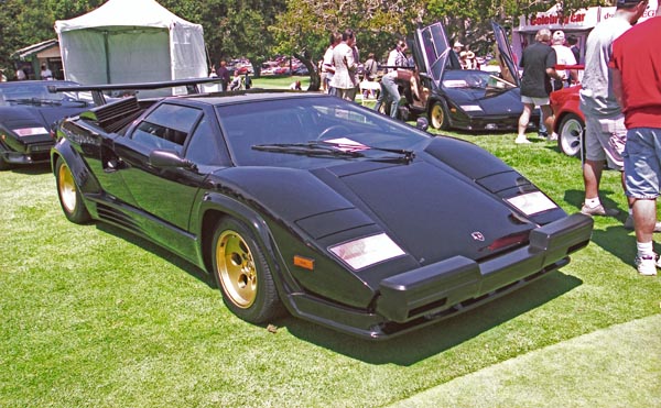 (13-2a)(04-48-17) 1985 Lamborghini Countach 5000 Quattro Valvole.jpg