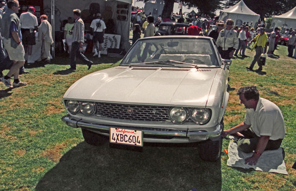 (13-2a)(04-52-15) 1067-69 FIAT Dino Coupe.jpg