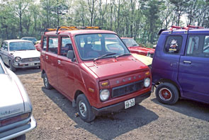 (13-2a)(85-09-12) 1972-74 Honda Life StepVan.jpg