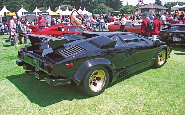 (13-2b)(04-48-18) 1985 Lamborghini Countach 5000 Quattro Valvole.jpg