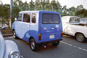 (13-3d)(85-16-20) 1972-74 Honda Life StepVan.jpg