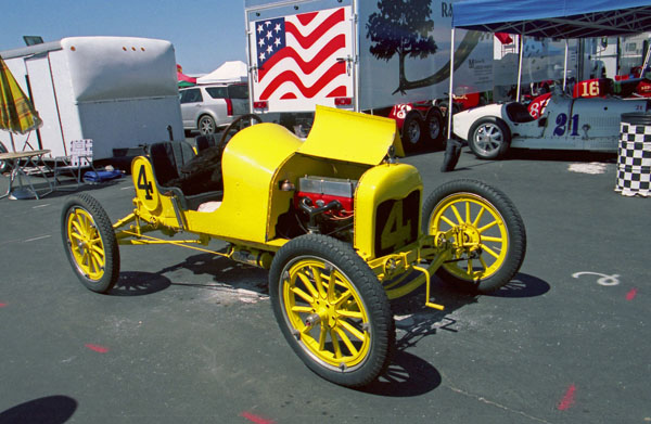 (15-1a) (04-82-03) 1915 Ford Model-T Special.jpg