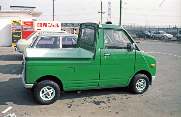 (15-3c)(86-04-14) 1974 Honda Life Pickup.jpg