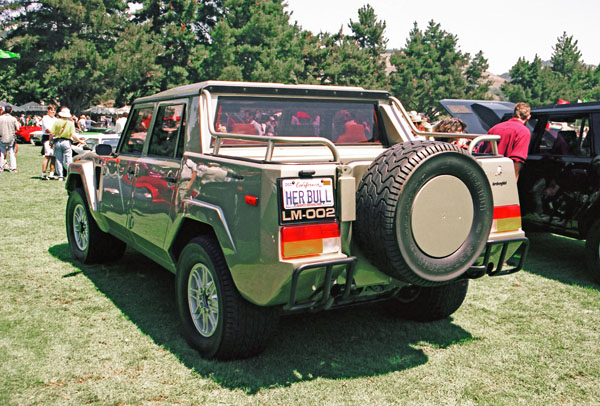 (16-1c)(98-16-35) 1988 Lamborghini LM002 (Later model).jpg