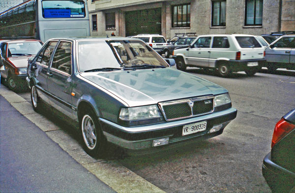 (17-1b)(94-11-08) 1984-94 Lancia Teama.jpg