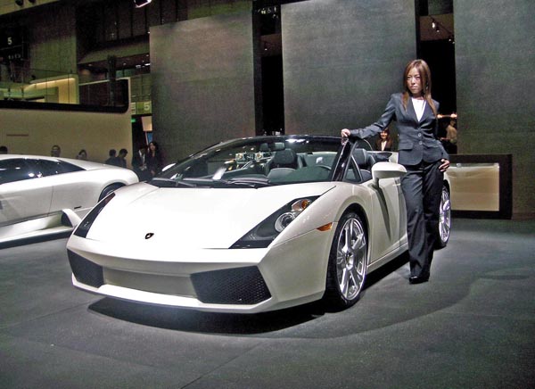 (19-2a)05-10-21-_242 2006 Lamborghini Gallardo Spyder.JPG