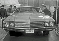 (1966)(131-33) 1966 Buick Electra 225 4dr. Hardtop.jpg