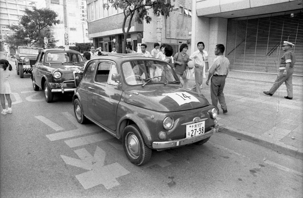 (20-6a)248-36E 1965-68 Fiat 500F.jpg