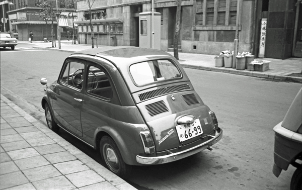 (20-7b)(183-52) 1968-72 Fiat 500F 2dr Berline.jpg