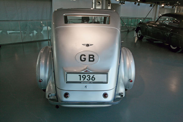 (21-5d)08-01-13_0238 1935 Bentley 3.5litre Parkward Saloon＊.JPG