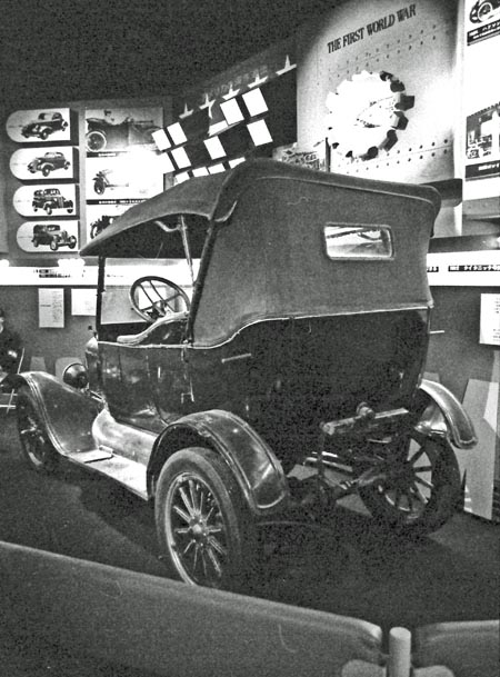(23-2c) 274-01d 1916 Ford Model T Touring.jpg