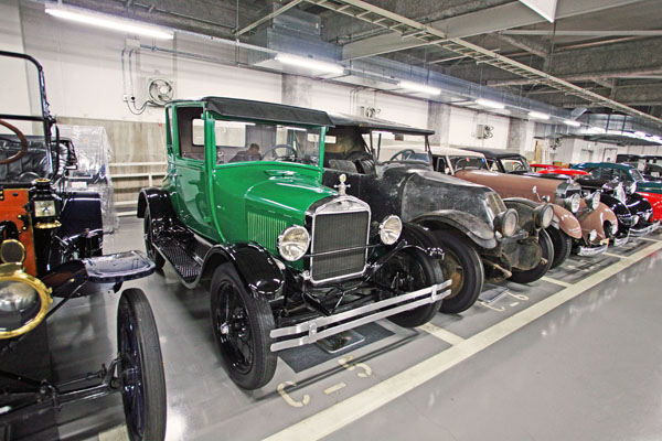 (27-2a) 12-04-21_157 1927 Ford Model T Coupe.JPG