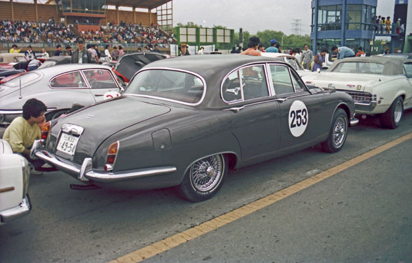 (29-1b)(82-07-02) 1966 Jaguar S-type 3.8 Saloon.jpg