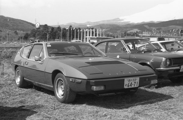 (3-01b) 1974-Lotus Elite S1 4-seater SportHatchback.jpg