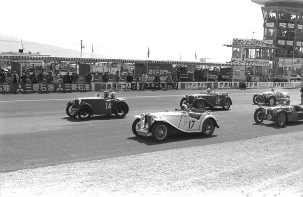 (3-03a)（前から）#14 MG M-type,#17 1932 MG-J2,#18 MG-TA,#21 1928 Riley NineBrooklands,#20 Morgan SuperSport,.jpg