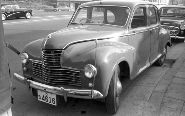 (301-3a)(057-09) 1947-53 Jowett Javelin 4dr Saloon.jpg