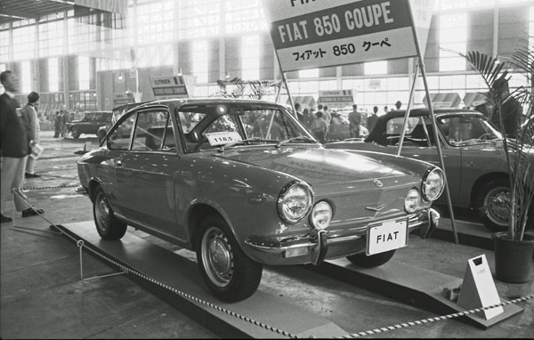 (31-2a)(213-13) 1970 Fiat 850 Coupe.jpg