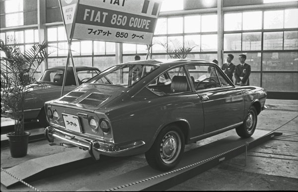 (31-2b)(213-14) 1970 Fiat 850 Cupe.jpg
