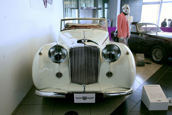 (31-4b)09-03-26_125 1949 Bentley MkⅥ DropHeadCoupe by Abbott (2).JPG