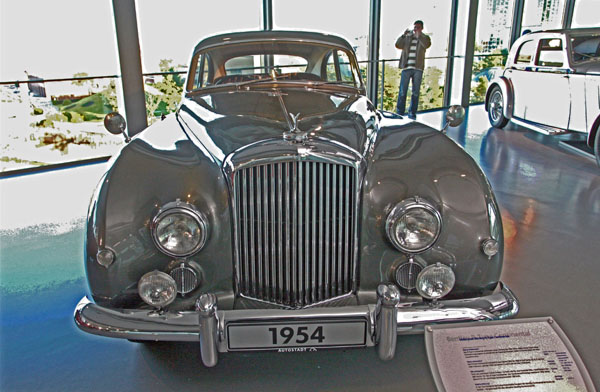 (33-1a)08-01-13_0224 1954 Bentley R-Type Continental.jpg