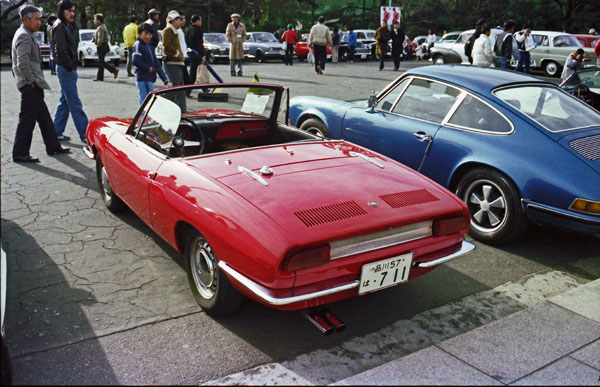 (33-1b)(82-03-01) 1968 Fiat 850 Spider.jpg