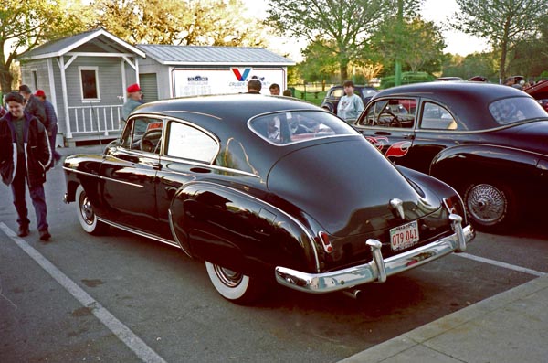 (33-2b)08-01-13_0227b(98-F09-37E) 1950 ChevroletFleetline DeLuxe 2dr. Sedan.jpg