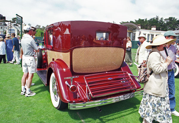 (33-2c)(98-32-35) 1933 Lincoln Model KB Panel Brougham by Willoughby.jpg