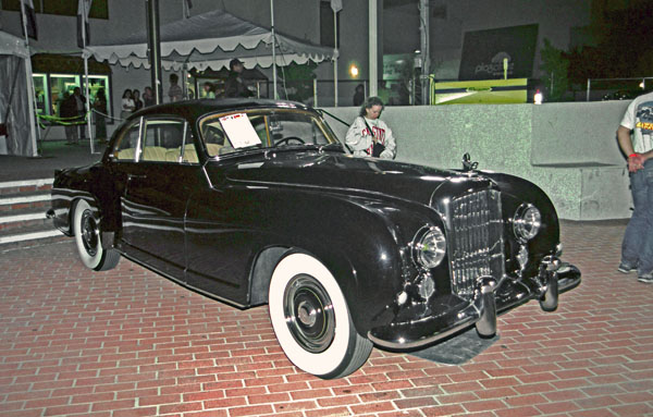 (33-4a)(95-14-23) 1952-55 Bentley R-Type Continental.jpg