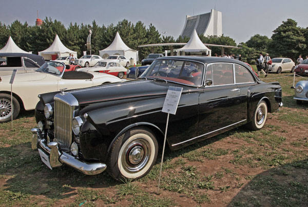 (34-2b)10-07-22_285 1958 Bentley S1 Continental Saloon by H.J.Mulliner.JPG