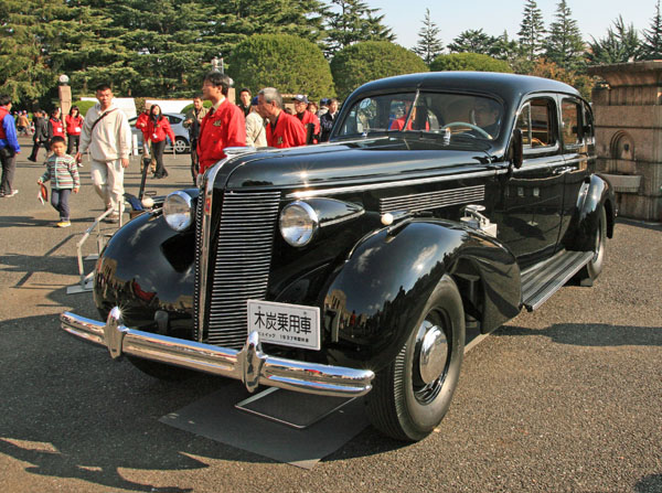 (37-1a)10-11-27_178 1937 Buick Eight.JPG