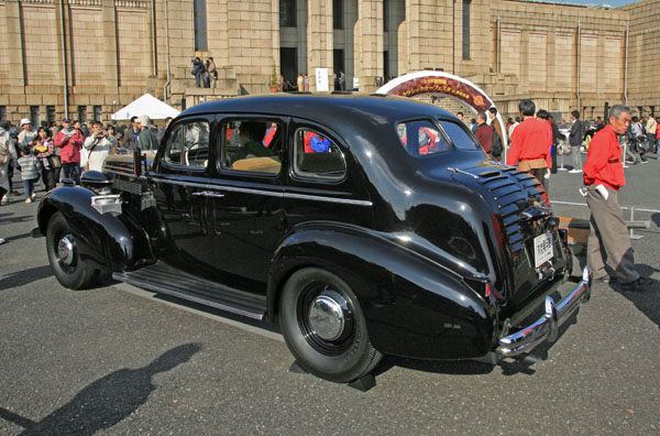 (37-1b)10-11-27_180 1937 Buick Eight.JPG