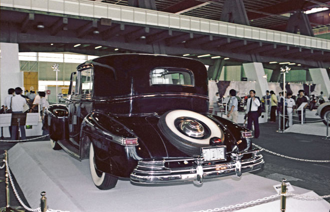 (42-1c)(83-01-35) 1940 Lincoln.jpg