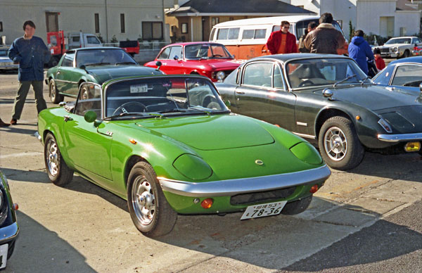 (45-2a)90-02-37E 1966 Lotus Elan S3 SE.jpg