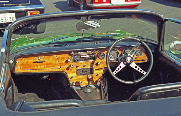 (45-2c)90-02-35 1964-66 Lotus Elan S3 SE.jpg