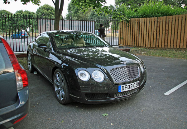 (50-3a)10-07-01_0127 2004 Bentley Continental GT.jpg