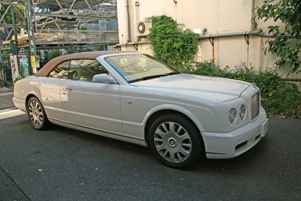 (50-4a) 08-11-23_036＊2006-09 Bentley Azure.JPG
