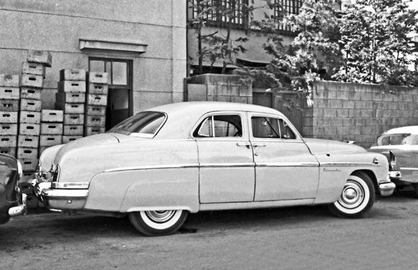 (51-1b)(104-36) 1951 Lincoln 4dr Sp;ort Sedan.jpg