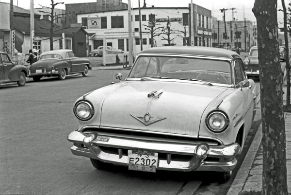 (54-1a)(056-36) 1954 Lincoln Capri 2dr Hardtop Coupe.jpg