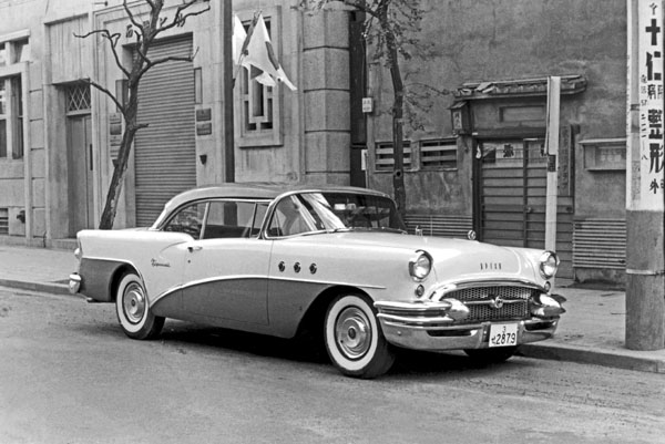 (55-4a)(028-22) 1955 Buick Special 2dr. Riviera Hardtop.jpg