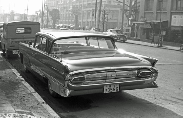 (59-1b)(079-16) 1959 Lincoln Capri 2de Hardtop.jpg