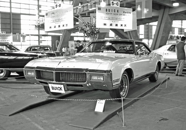 (68-4a)(197-09) 1968 Buick Riviela 2dr Sports Coupe.jpg