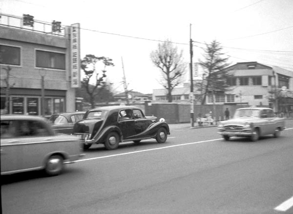 （１１－１b）(048-68) 1947-54 Austin A125 Sheerline Sports Saloon - コピー.jpg