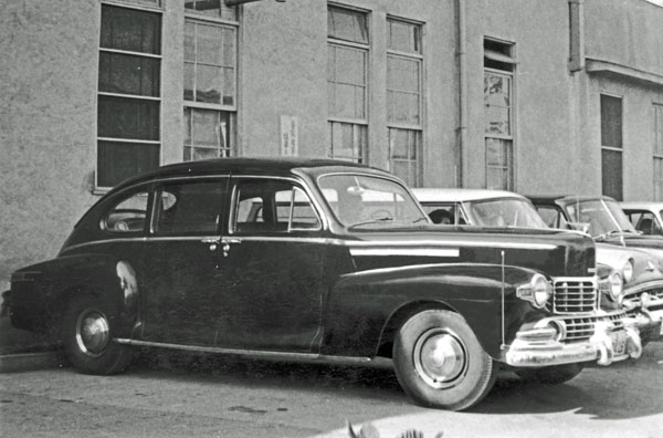 M-BASE エムベース ｜ 街角のクルマたちAtoZ